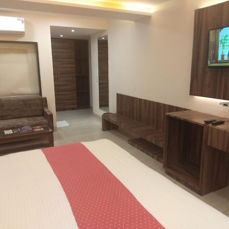 Hotel Moti Palace Agra  Bagian luar foto