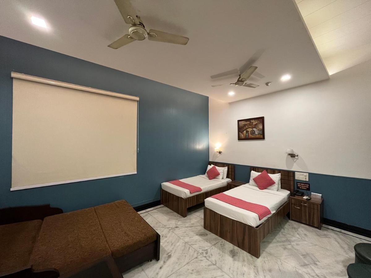 Hotel Moti Palace Agra  Bagian luar foto