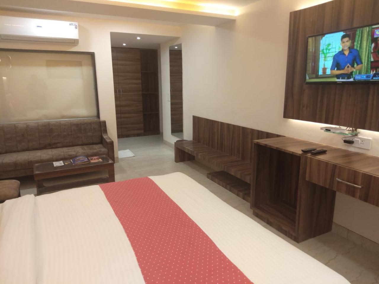 Hotel Moti Palace Agra  Bagian luar foto
