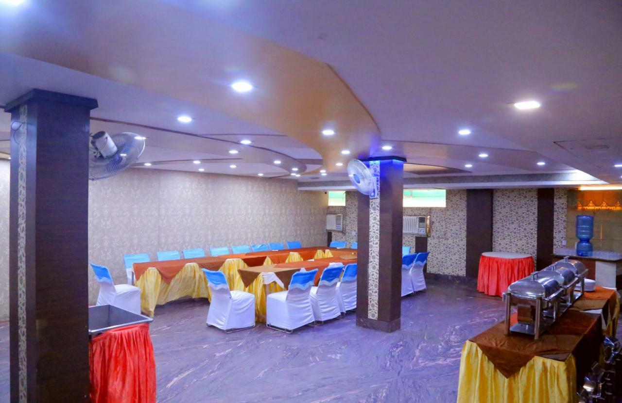 Hotel Moti Palace Agra  Bagian luar foto