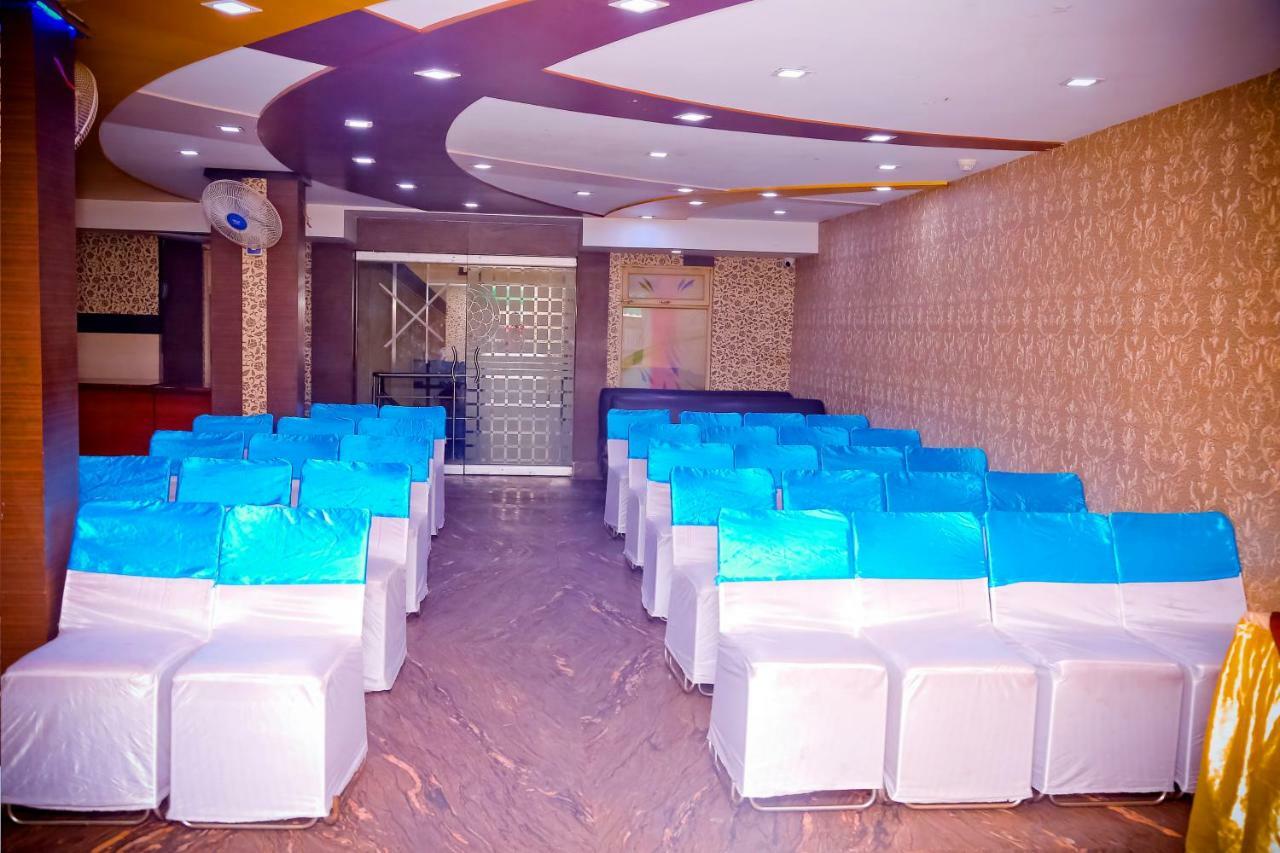 Hotel Moti Palace Agra  Bagian luar foto