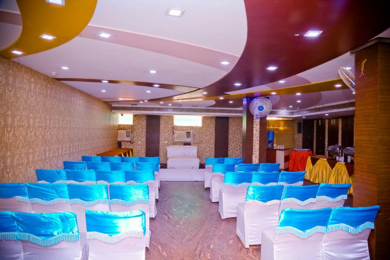 Hotel Moti Palace Agra  Bagian luar foto