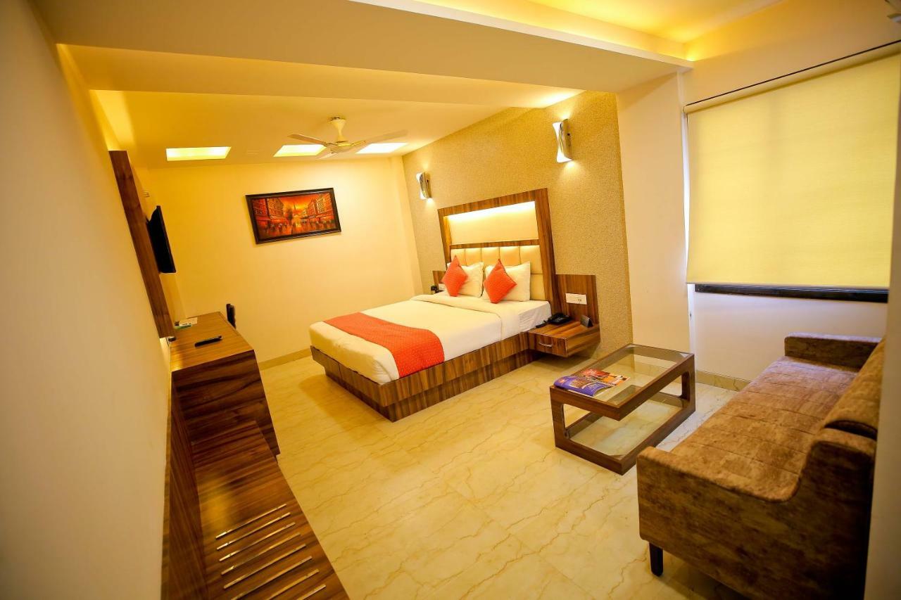 Hotel Moti Palace Agra  Bagian luar foto